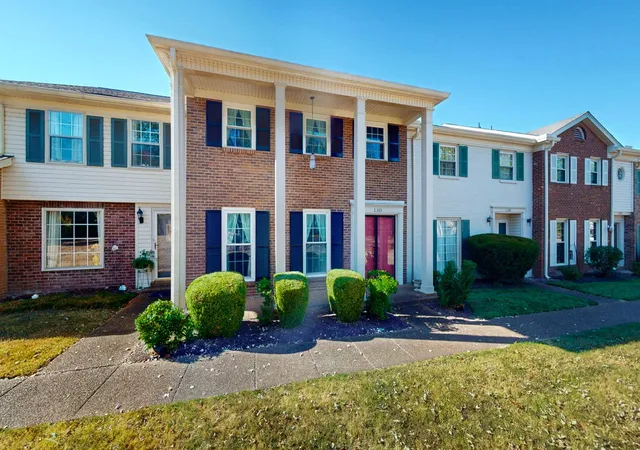 Condo for sale at 8300 Sawyer Brown Rd #L303, Nashville, TN 37221 | MLS# 3609930
