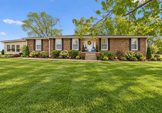 Photo 1 of Single family home for sale at 7102 Hartsville Pike, Lebanon, TN 37087 | MLS# 3610129 | Listing updated on 2026-10-02