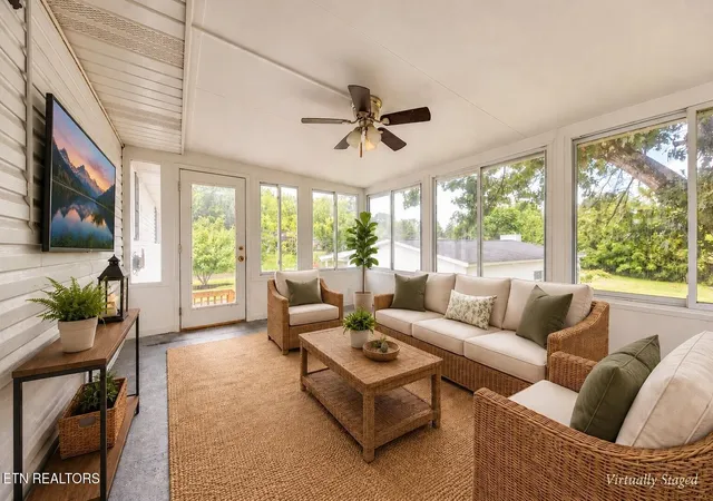 Photo 3 of Single family home for sale at 7001 Washington Pike, Corryton, TN 37721 | MLS# 3615738 | Listing updated on 2026-10-09