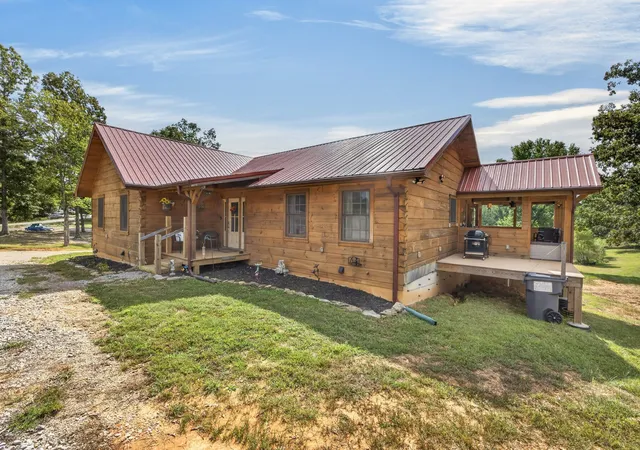 Photo 3 of Single family home for sale at 814 Moore Rd, Cookeville, TN 38506 | MLS# 3609879 | Listing updated on 2026-10-01