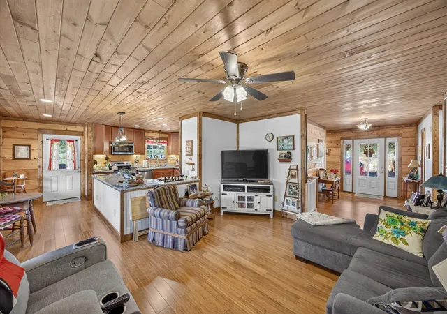 Photo 4 of Single family home for sale at 814 Moore Rd, Cookeville, TN 38506 | MLS# 3609879 | Listing updated on 2026-10-01