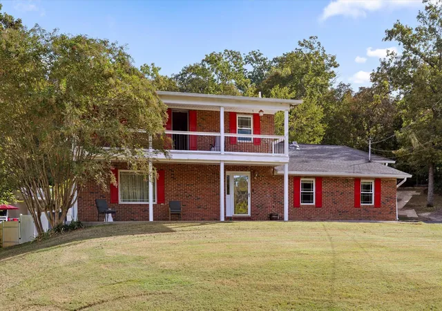 Photo 1 of Single family home for sale at 325 Battleview Dr, Ringgold, GA 30736 | MLS# 3609841 | Listing updated on 2026-10-02