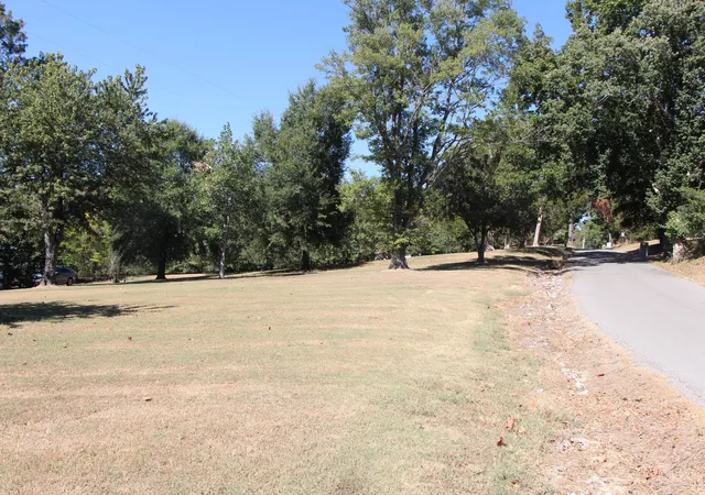Photo 3 of House for sale at 4269 Warren Rd, Franklin, TN 37067 | MLS# 3610834 | Listing updated on 2026-10-08