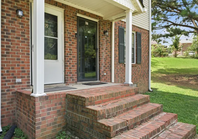 Listing Photo 4 - Condo for sale in building located at 473 Ellenwood Dr, Nashville, TN 37211