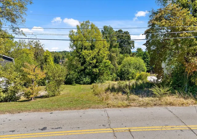 Photo 3 of Land for sale at 1000 South Crst Rd, Chattanooga, TN 37404 | MLS# 3609898 | Listing updated on 2026-10-02