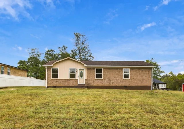 Photo 1 of Sale Pending at 2414 Steve Dr, Columbia, TN 38401 | MLS# 3609941 | Listing updated on 2026-10-07