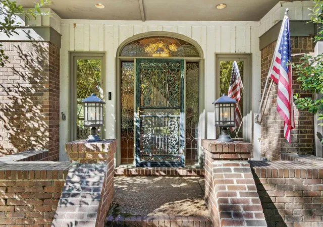 Photo 3 of Single family home for sale at 7813 Woodlark Cv, Cordova, TN 38016 | MLS# 3609906 | Listing updated on 2026-10-08