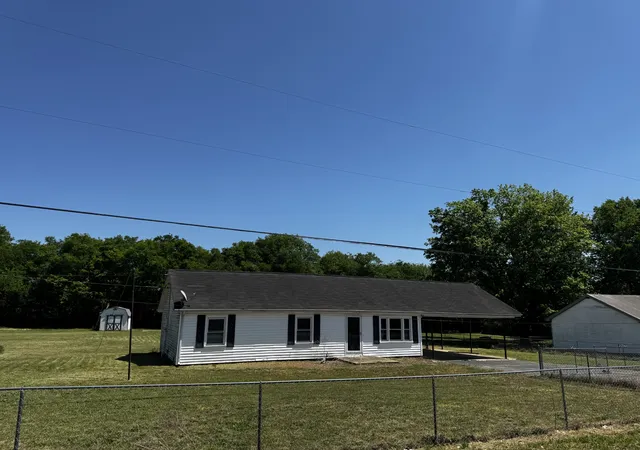Photo 1 of Single family home for sale at 120 Gregory Ml Rd, Shelbyville, TN 37160 | MLS# 3611382 | Listing updated on 2026-10-08