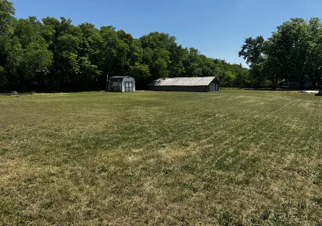 Photo 2 of Single family home for sale at 120 Gregory Ml Rd, Shelbyville, TN 37160 | MLS# 3611382 | Listing updated on 2026-10-08