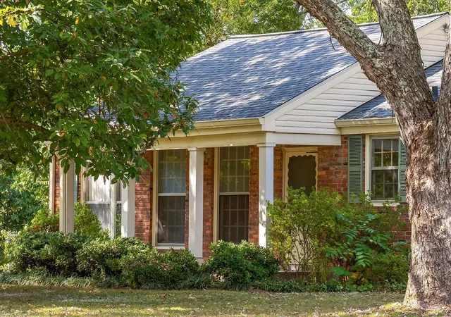 Photo 1 of Single family home for sale at 620 Crieve Rd, Nashville, TN 37220 | MLS# 3610566 | Listing updated on 2026-10-03