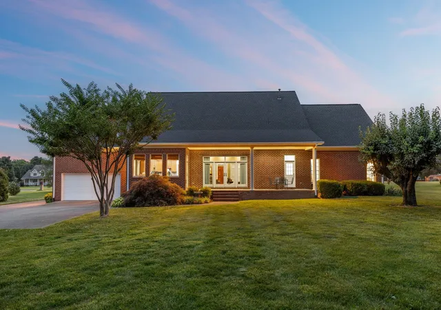 Photo 4 of Single family home for sale at 108 Ewing Dr, Portland, TN 37148 | MLS# 3609945 | Listing updated on 2026-10-06