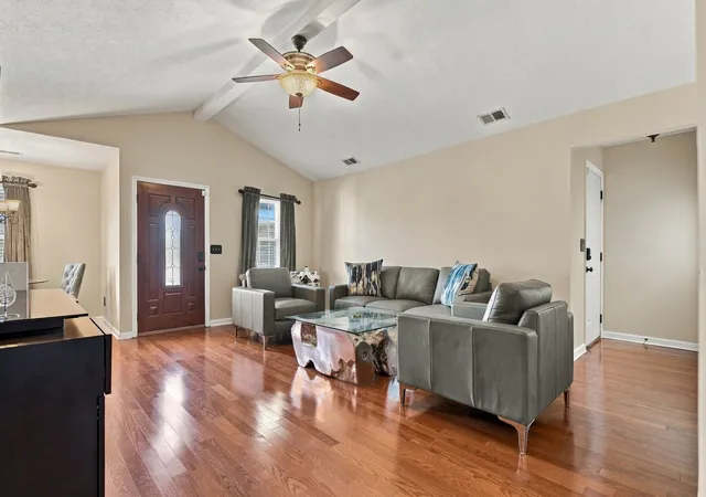 Photo 3 of Single family home for sale at 1533 Emerald Bay Blvd, Whites Creek, TN 37189 | MLS# 3623391 | Listing updated on 2026-10-31