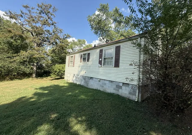 Photo 4 of Single family home for sale at 911 Craig St, Gallatin, TN 37066 | MLS# 3610331 | Listing updated on 2026-10-02