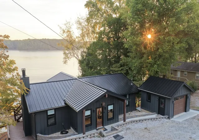 Photo 3 of Single family home for sale at 307 Bell Memorial Dr, Estill Springs, TN 37330 | MLS# 3612112 | Listing updated on 2026-10-06