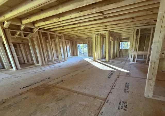 Photo 3 of Single family home for sale at 932 Shady Ln, Clarksville, TN 37042 | MLS# 3613310 | Listing updated on 2026-10-23