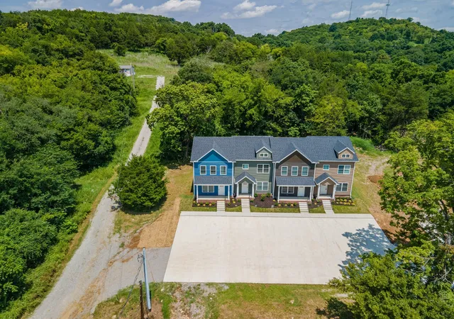 Photo 2 of Townhouse for sale at 822d W Madison St #D, Pulaski, TN 38478 | MLS# 3610539 | Listing updated on 2026-10-02