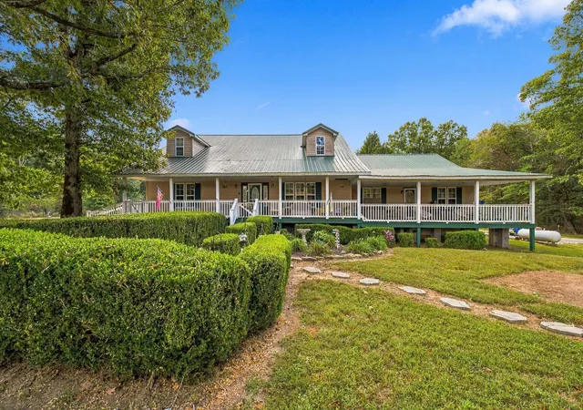 Photo 2 of Single family home for sale at 715 Raven Point St, Tracy City, TN 37387 | MLS# 3611235 | Listing updated on 2026-10-03