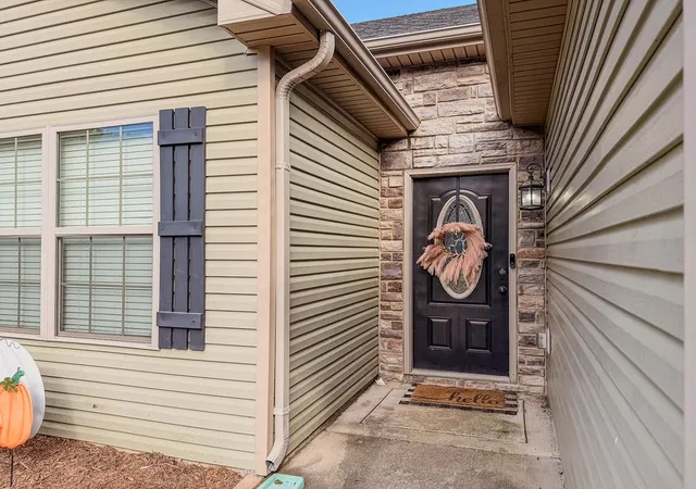 Photo 2 of Single family home for sale at 1167 Freedom Dr, Clarksville, TN 37042 | MLS# 3611672 | Listing updated on 2026-10-27