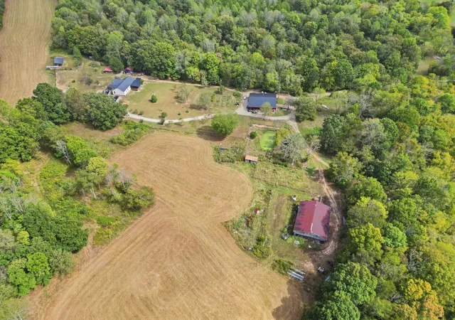 Photo 59 of Manufactured home for sale at 8060 Short Rd, Red Boiling Springs, TN 37150 | MLS# 3610090 | Listing updated on 2026-10-02