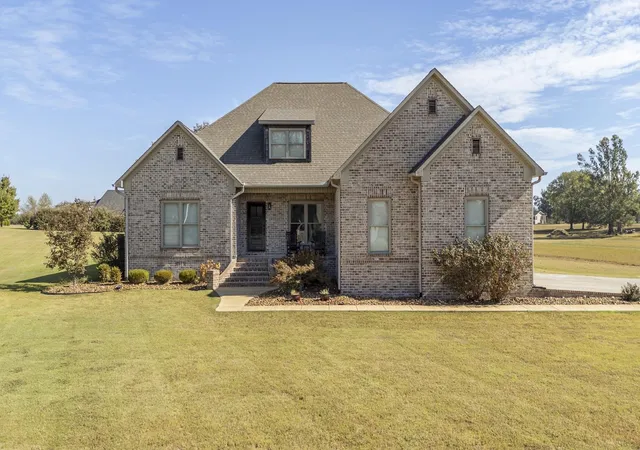 Photo 1 of Single family home for sale at 205 Twin Frk Ln, Savannah, TN 38372 | MLS# 3610093 | Listing updated on 2026-10-06