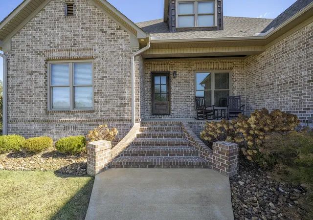 Photo 2 of Single family home for sale at 205 Twin Frk Ln, Savannah, TN 38372 | MLS# 3610093 | Listing updated on 2026-10-06