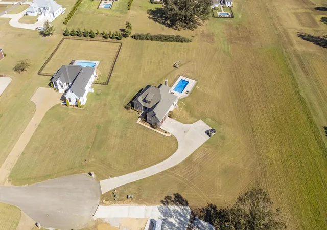 Photo 3 of Single family home for sale at 205 Twin Frk Ln, Savannah, TN 38372 | MLS# 3610093 | Listing updated on 2026-10-06