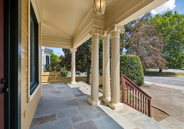 Photo 2 of Single family home for sale at 2107 10th Avenue S, Nashville, TN 37204 | MLS# 3612375 | Listing updated on 2026-10-06
