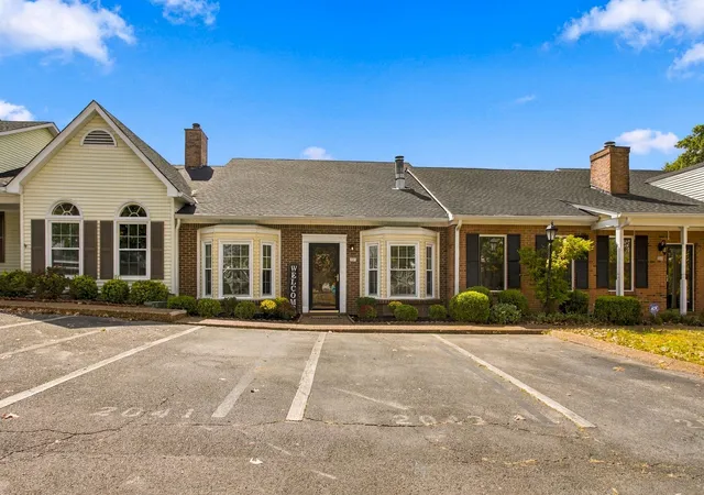 Photo 3 of Townhouse for sale at 2041 Union Pl, Columbia, TN 38401 | MLS# 3610932 | Listing updated on 2026-10-04
