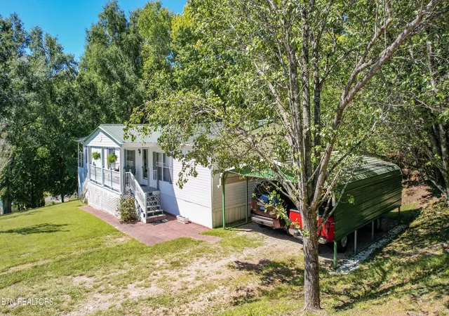 Photo 4 of Manufactured home for sale at 706 Shaw Mountain Rd, Tellico Plains, TN 37385 | MLS# 3610136 | Listing updated on 2026-10-05