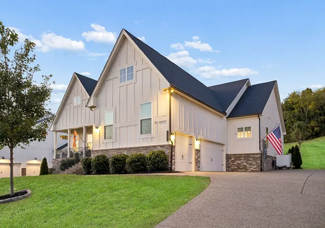 Photo 4 of Single family home for sale at 7008 Fiddlers Glen Dr, Arrington, TN 37014 | MLS# 3610169 | Listing updated on 2026-10-10
