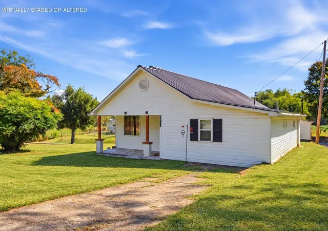 Photo 1 of Single family home for sale at 9590 Valley View Hwy, Whitwell, TN 37397 | MLS# 3610143 | Listing updated on 2026-10-05