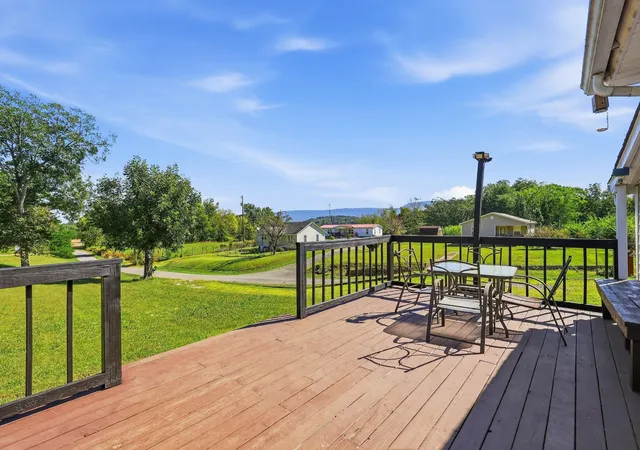 Photo 3 of Single family home for sale at 9590 Valley View Hwy, Whitwell, TN 37397 | MLS# 3610143 | Listing updated on 2026-10-05