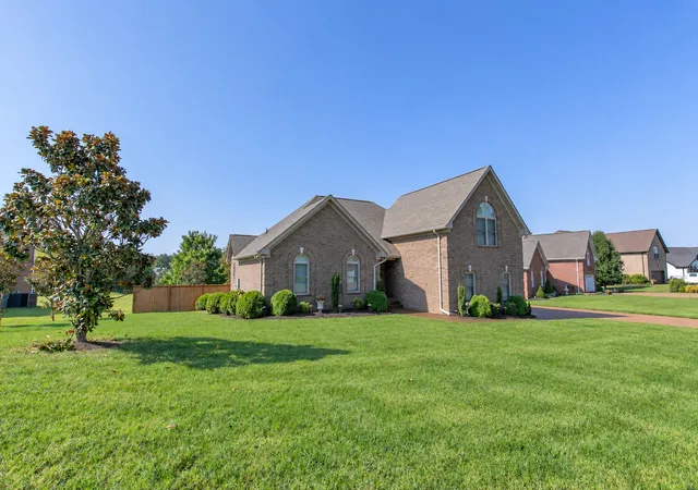Photo 2 of Single family home for sale at 5096 Citation Dr, Mount Juliet, TN 37122 | MLS# 3610172 | Listing updated on 2026-10-04