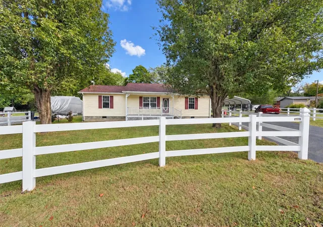 Photo 2 of Single family home for sale at 155 Windfield Ln, Decatur, TN 37322 | MLS# 3610158 | Listing updated on 2026-10-02