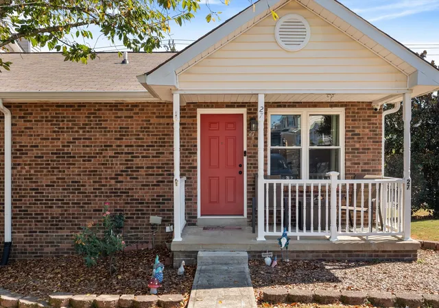 Photo 2 of Townhouse for sale at 27 Rolling Meadows Dr, Goodlettsville, TN 37072 | MLS# 3610176 | Listing updated on 2026-10-02