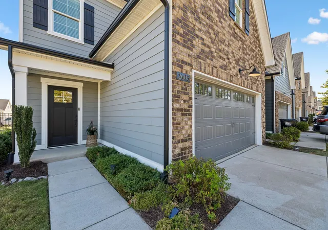 Photo 2 of Single family home for sale at 2605 Leawood Ct, Murfreesboro, TN 37128 | MLS# 3610334 | Listing updated on 2026-10-29