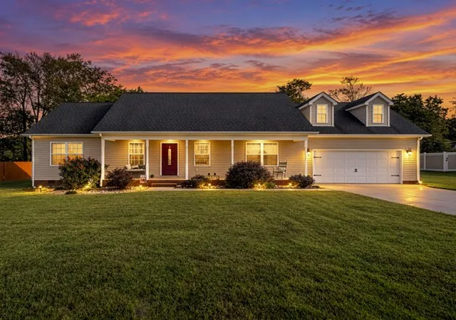 Photo 2 of Single family home for sale at 110 Elise Cir, Tullahoma, TN 37388 | MLS# 3610183 | Listing updated on 2026-10-07