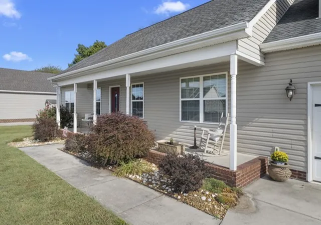 Photo 3 of Single family home for sale at 110 Elise Cir, Tullahoma, TN 37388 | MLS# 3610183 | Listing updated on 2026-10-07