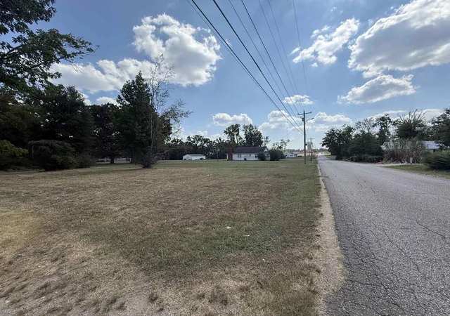 Land for sale at 250 Shell St, Savannah, TN 38372 | MLS# 3610168
