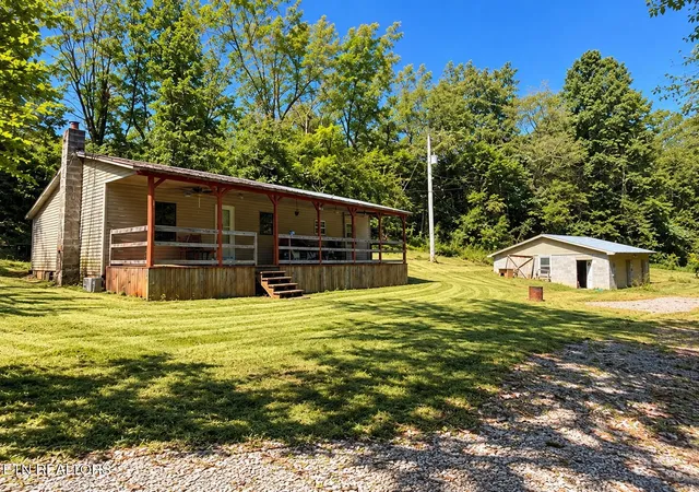 Photo 1 of Single family home for sale at 171 Shaw Holw Rd, New Tazewell, TN 37825 | MLS# 3610173 | Listing updated on 2026-10-03