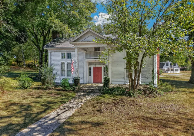 Photo 4 of Single family home for sale at 330 Swan Crk Rd, Fayetteville, TN 37334 | MLS# 3610587 | Listing updated on 2026-10-02