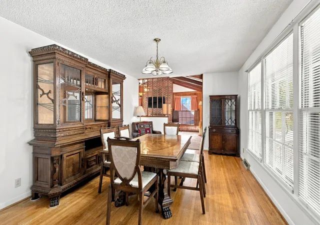 Photo 3 of Sale Pending at 2579 Willowbranch Dr, Nashville, TN 37217 | MLS# 3610557 | Listing updated on 2026-10-04