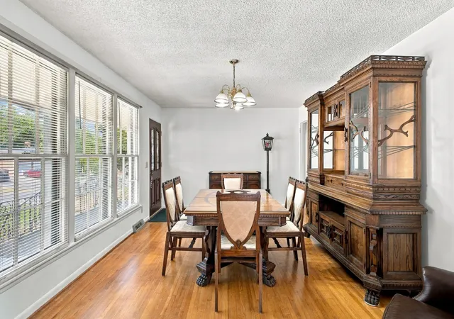 Photo 3 of Sale Pending at 2579 Willowbranch Dr, Nashville, TN 37217 | MLS# 3610557 | Listing updated on 2026-10-04