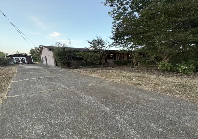 Photo 2 of Sale Pending at 2989 Brantley Dr, Antioch, TN 37013 | MLS# 3610212 | Listing updated on 2026-10-05