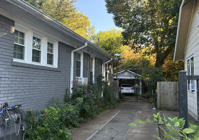 Photo 3 of Single family home for sale at 1391 Vance Ave, Memphis, TN 38104 | MLS# 3610231 | Listing updated on 2026-10-02