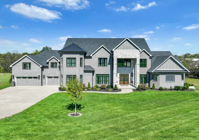 Photo 3 of Mansion for sale at 617 Coles Fry Rd, Gallatin, TN 37066 | MLS# 3610218 | Listing updated on 2026-10-02