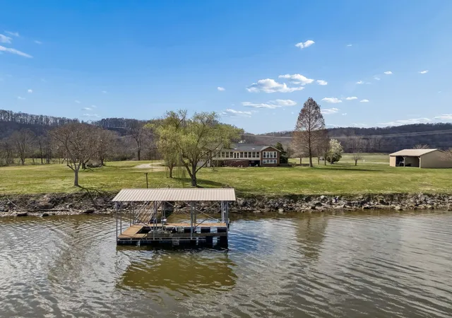 Photo 3 of Single family home for sale at 2010 Highway 49 W, Ashland City, TN 37015 | MLS# 3610220 | Listing updated on 2026-10-04
