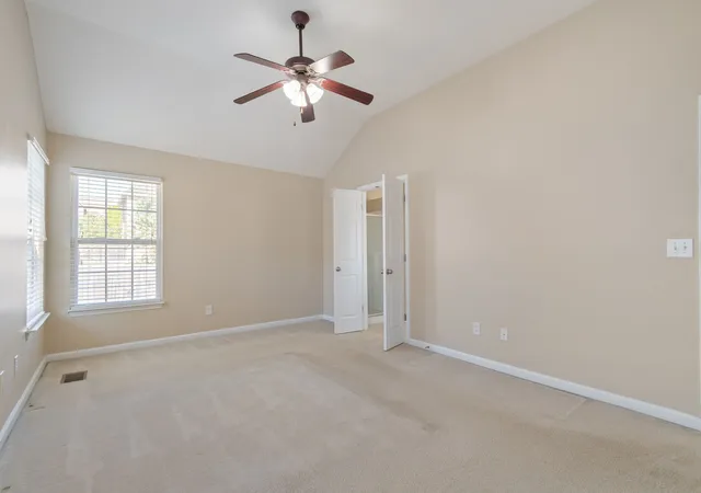 Photo 4 of Single family home for sale at 1430 Bern Dr, Spring Hill, TN 37174 | MLS# 3610900 | Listing updated on 2026-10-16