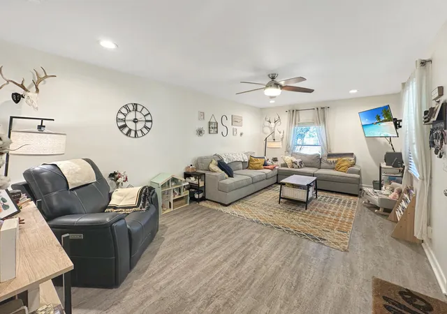 Photo 3 of Single family home for sale at 103 Ryburn Ct, Old Hickory, TN 37138 | MLS# 3610313 | Listing updated on 2026-10-03