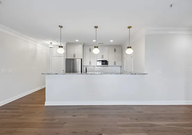 Listing Photo 5 - Condo for sale in building located at 3100 W End Cir, Nashville, TN 37203 - Unit #103